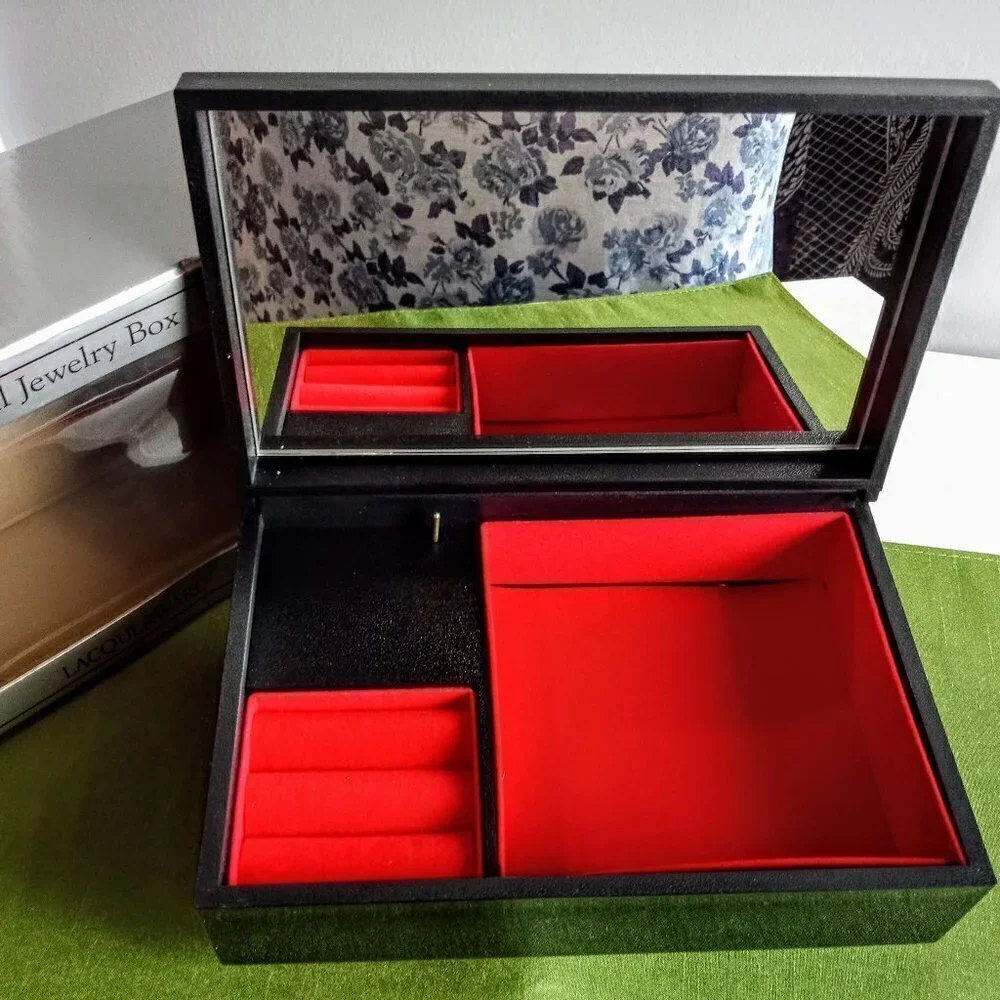 Vintage Japanese Black Lacquer Musical Jewelry Box NIB